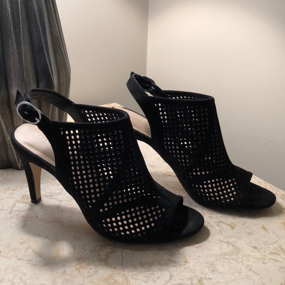 Kelly & Katie Black Berillan Sandal